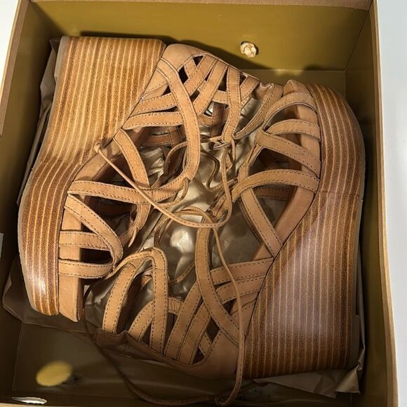 GENTLE SOULS BY KENNETH COLE JOY 7.5 SAND SABLE - Picture 1 of 9